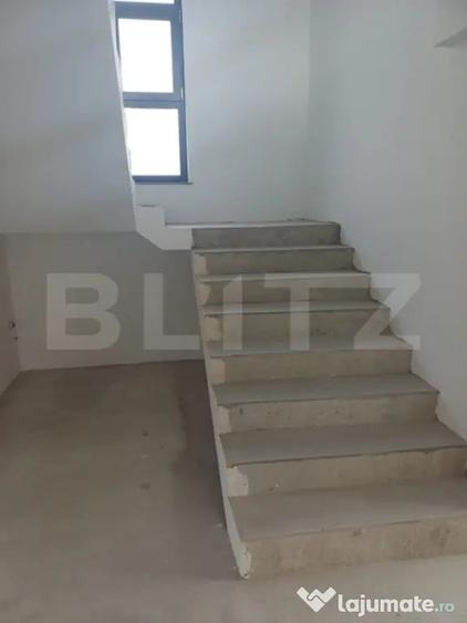 Casă cu 4 camere cu Teren 1000 Mp în Central