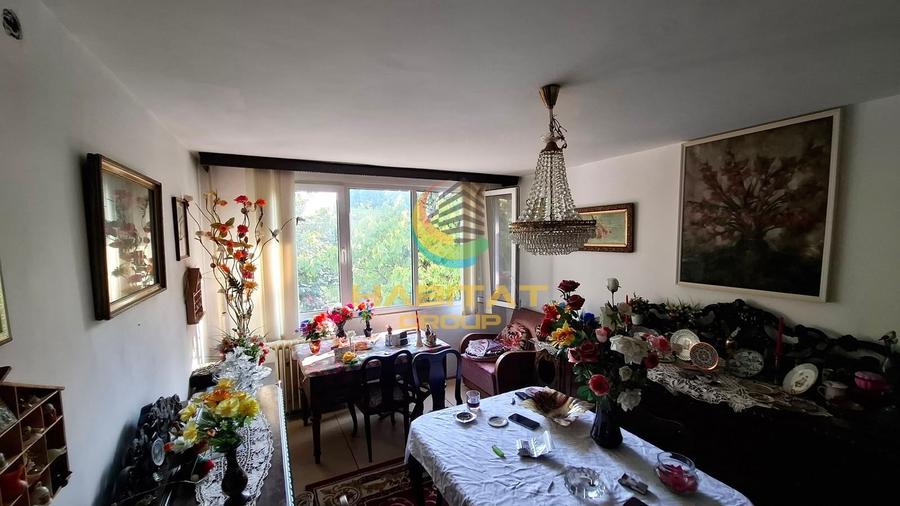 Apartament cu 4 camere decomandat în Brâncoveanu