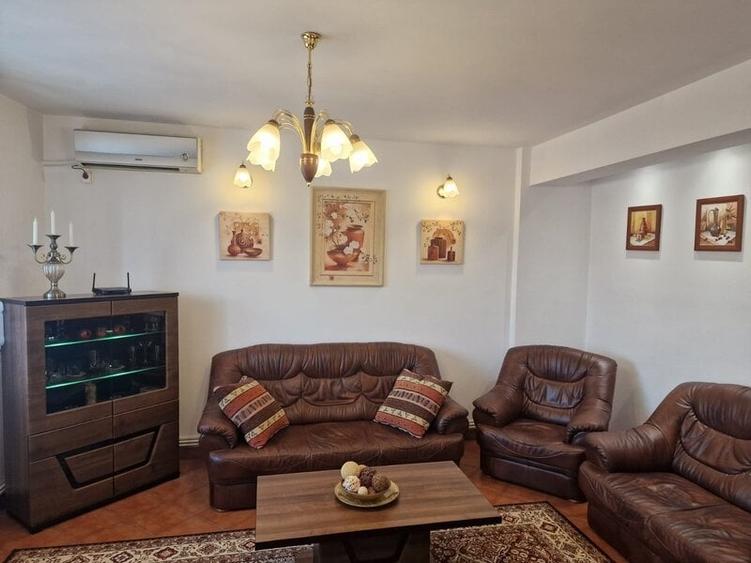Apartament cu 3 camere semidecomandat, mobilat în Dorobanți