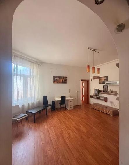 Apartament cu 2 camere decomandat, mobilat în Moșilor