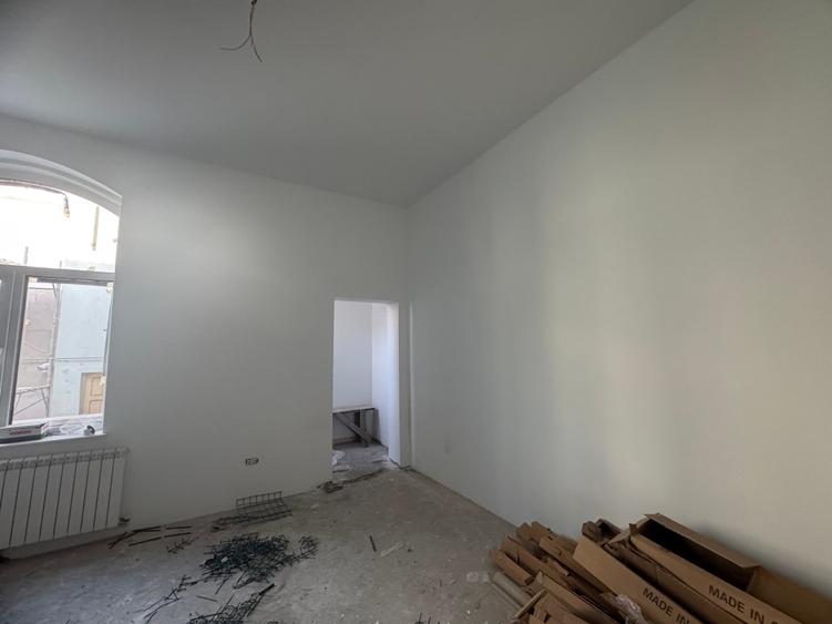 Casă individuală cu 4 camere cu Teren 400 Mp în Central