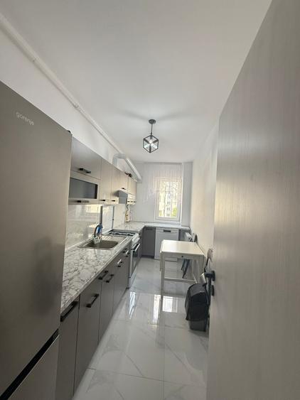 Apartament cu 2 camere decomandat în Militari