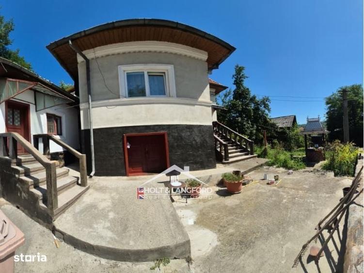 Casă cu 3 camere cu Teren 500 Mp în Central