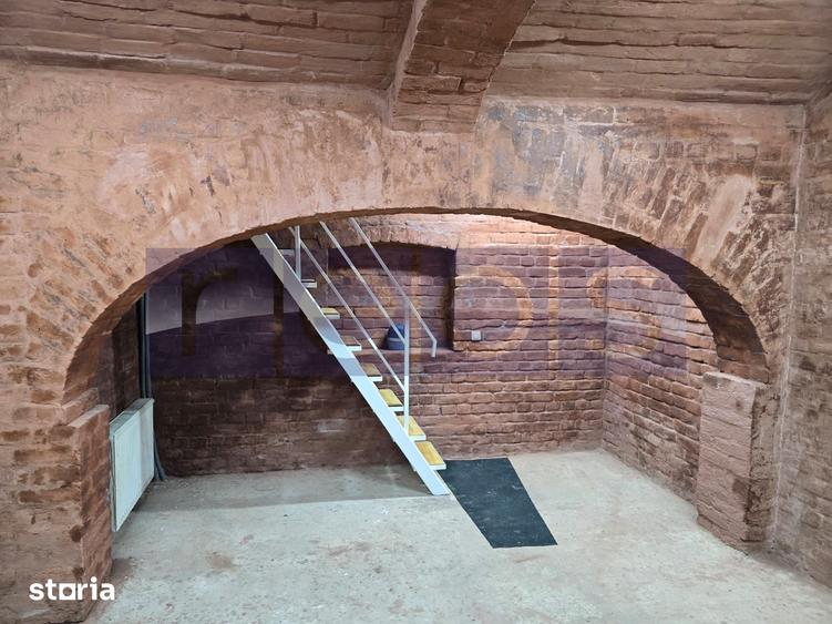 Spațiu comercial, de 300 mp, în Eminescu