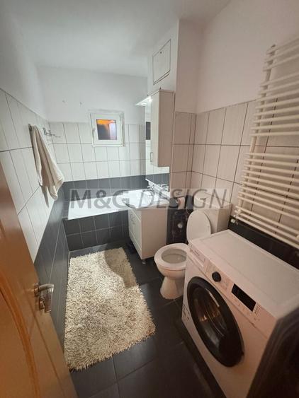 Apartament cu 3 camere decomandat în Complex Studențesc