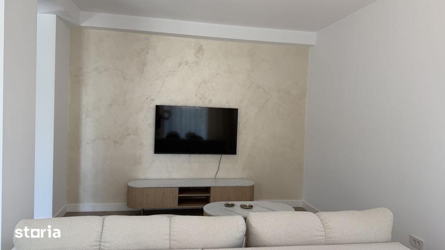 Casă cu 5 camere cu Teren 450 Mp în Snagov