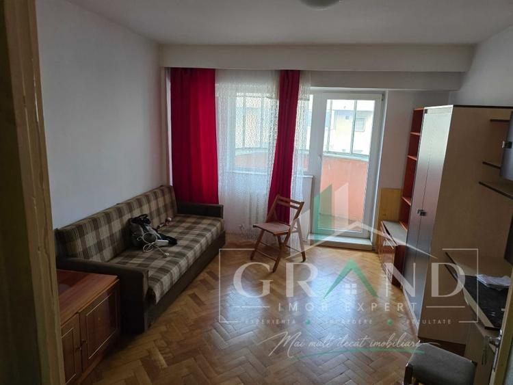 Apartament cu 3 camere decomandat, mobilat în Mărăști