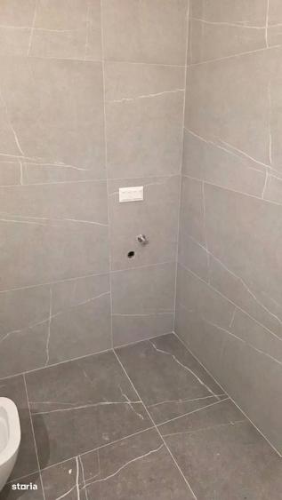 Apartament cu 7 camere în Central
