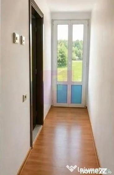 Casă cu 5 camere cu Teren 2875 Mp în Sadina
