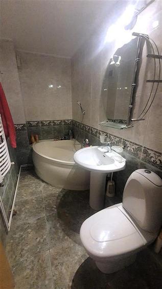 Apartament cu 3 camere decomandat, mobilat în Unirii Sud