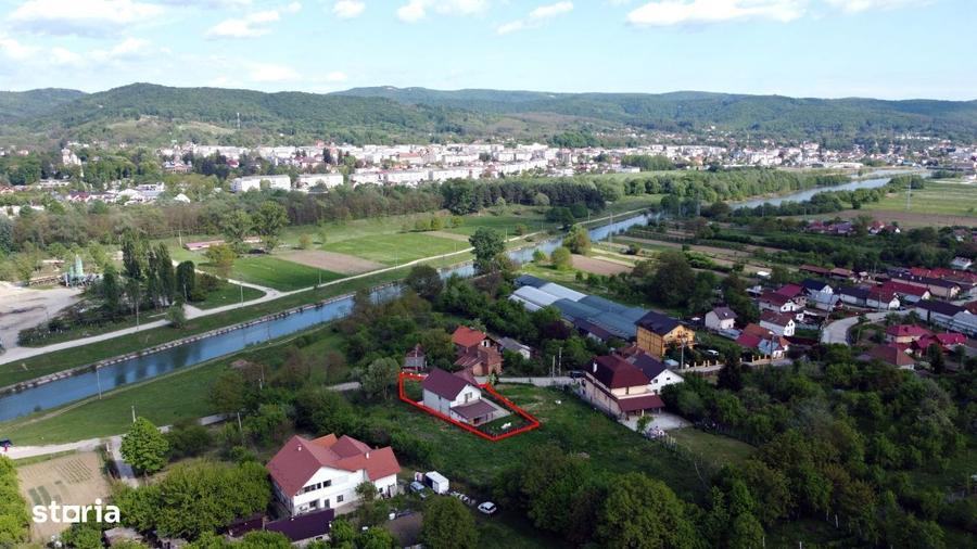 Casă cu 4 camere în Curtea de Argeș