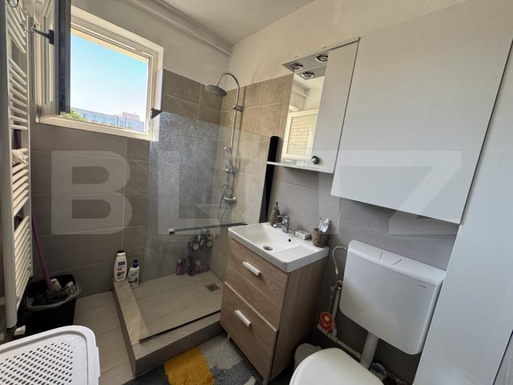 Apartament cu 3 camere decomandat în 1 Mai