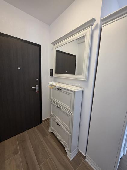 Apartament cu 3 camere decomandat, mobilat în Cristian