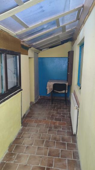Casă cu 3 camere cu Teren 100 Mp în Central