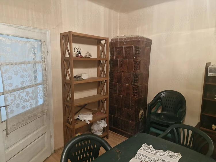 Casă cu 2 camere cu Teren 4561 Mp în Hidiș
