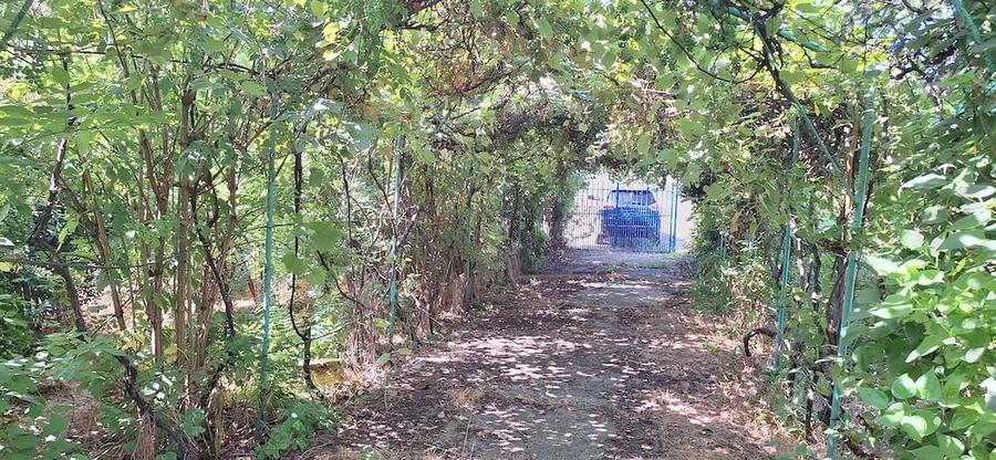 Casă cu 5 camere cu Teren 622 Mp în Central