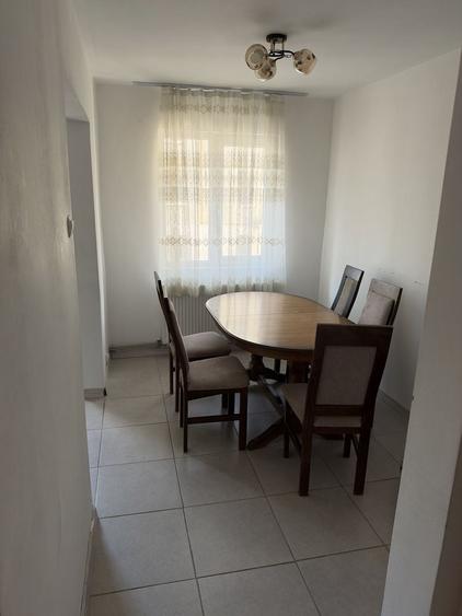 Apartament cu 3 camere în Central