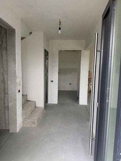 Casă cu 4 camere în Jilava