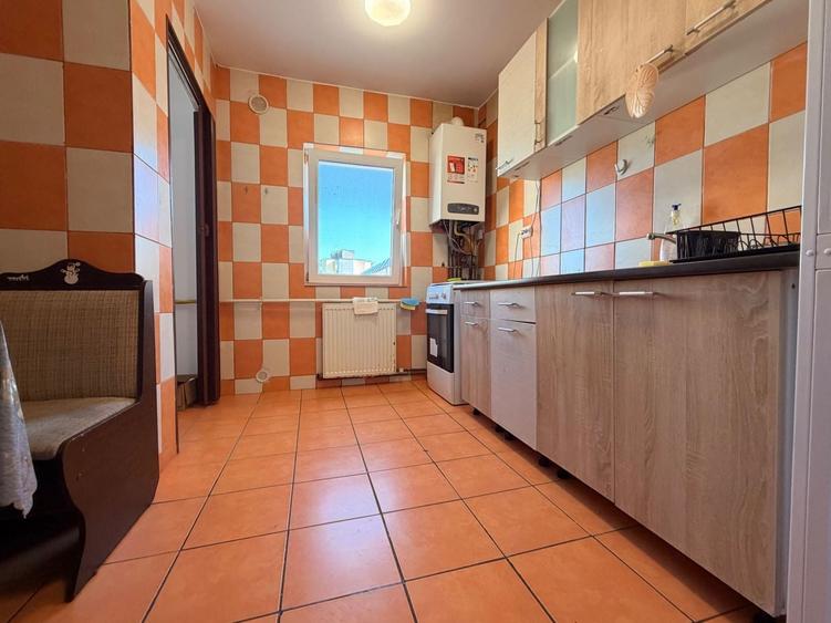 Apartament cu 3 camere decomandat, mobilat în Mănăștur