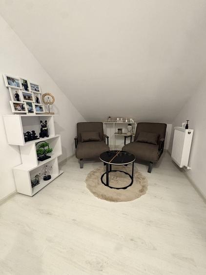 Apartament cu 2 camere decomandat în Eremia