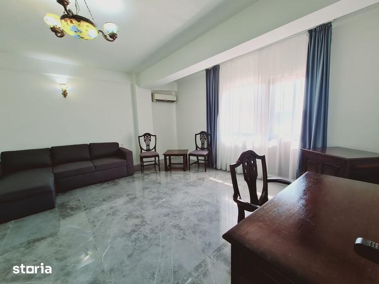 Apartament cu 2 camere decomandat în Piața Unirii