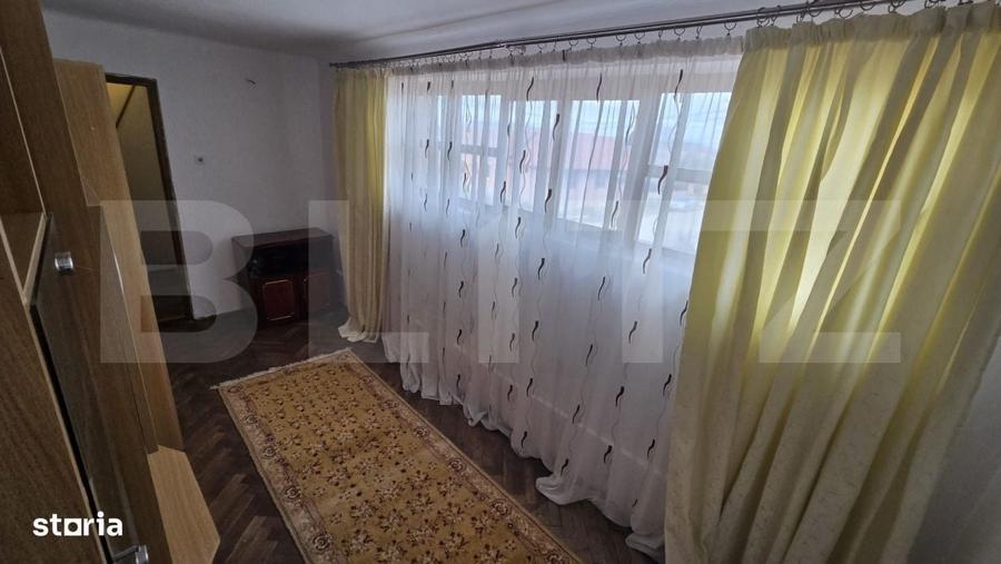 Casă cu 4 camere cu Teren 1500 Mp în Central