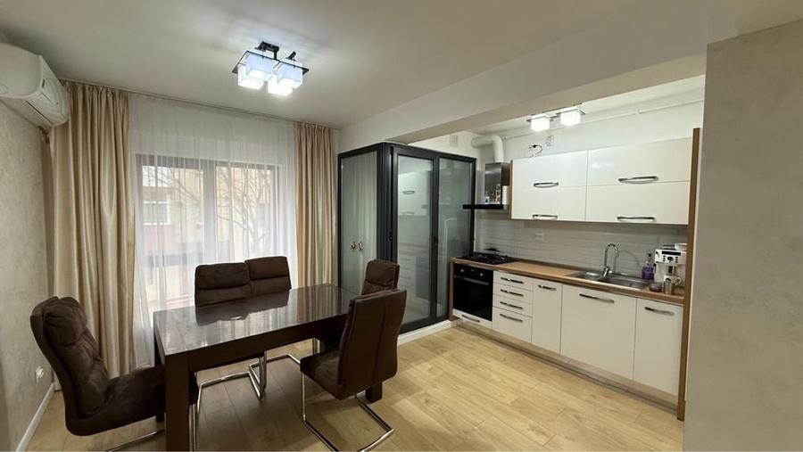 Apartament cu 3 camere în Central