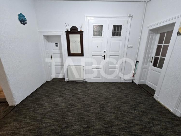 Apartament cu 4 camere decomandat, mobilat în Orașul de Jos
