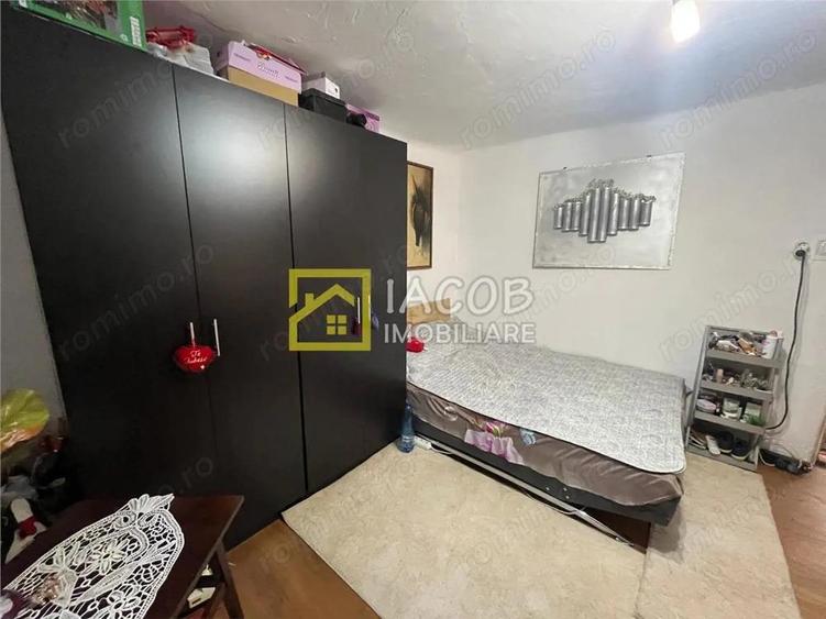 Casă cu 3 camere cu Teren 1010 Mp în Central
