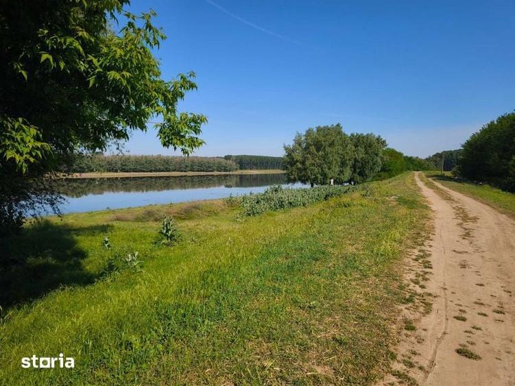 Casă cu 4 camere cu Teren 96 Mp în Peceneaga