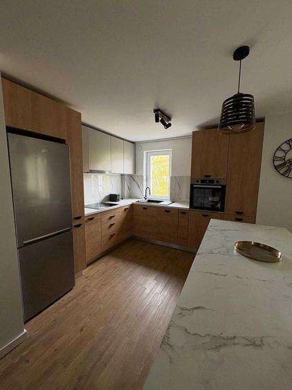 Apartament cu 4 camere în Central