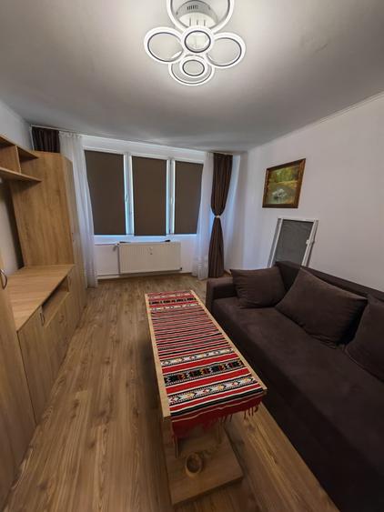 Apartament cu 3 camere decomandat în Brâncoveanu