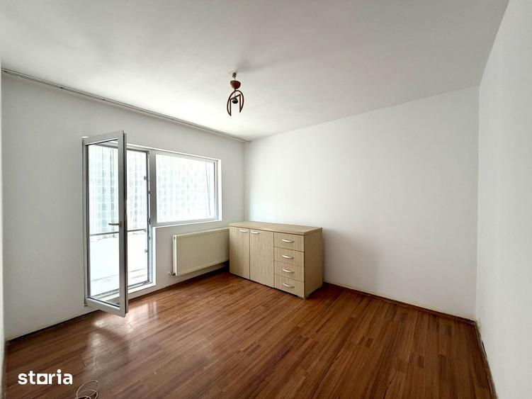 Apartament 3 camere 70 mp etaj 1 cu doua balcoane bloc izolat Bradet - 17