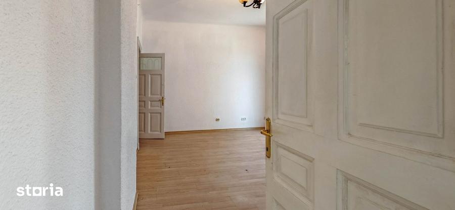 Vila spa?ioasa de inchiriat, 11 camere, Bucure?ti - 2