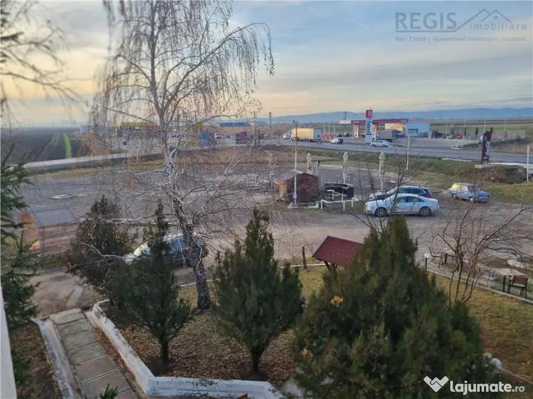 Spațiu comercial, de 400 mp, în Reci
