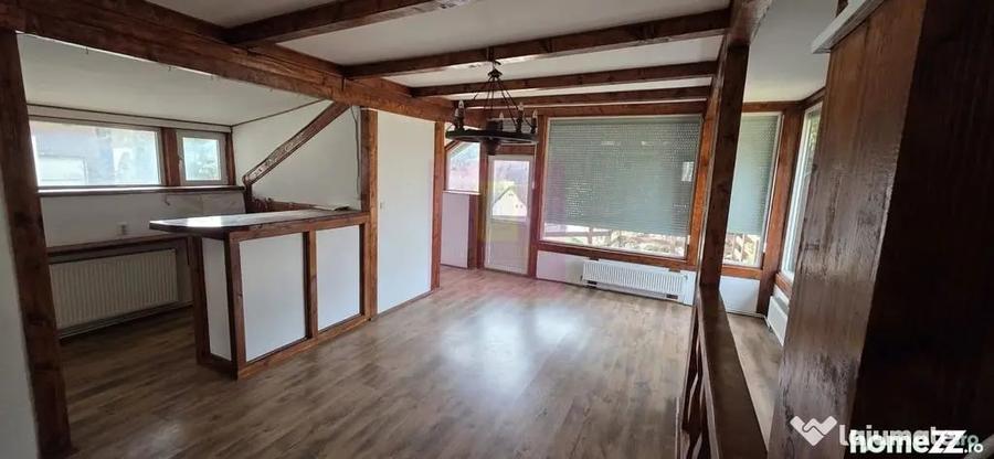 Casă cu 5 camere cu Teren 251 Mp în Zamora