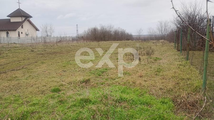 Teren Construcții intravilan de 1363 mp, în Chișirid