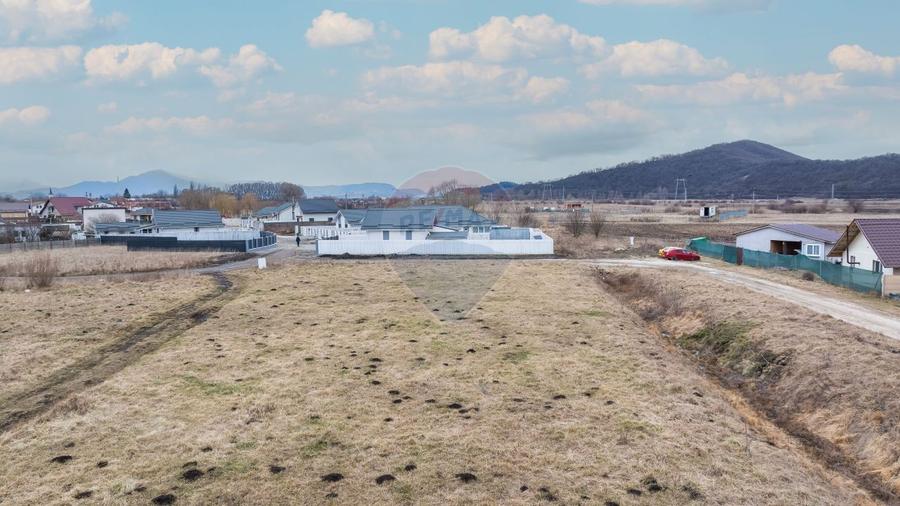 Teren Construcții intravilan de 500 mp, în Hărman