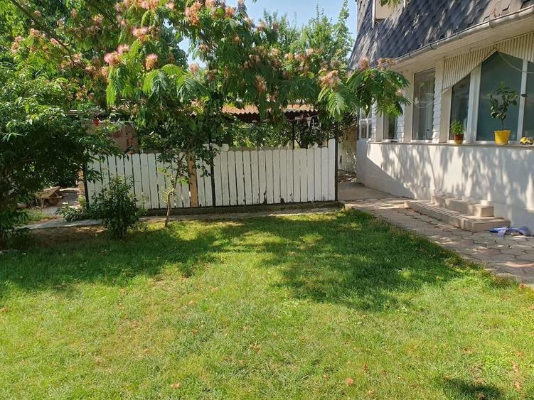 Casă cu 1 camere cu Teren 1600 Mp în Nord