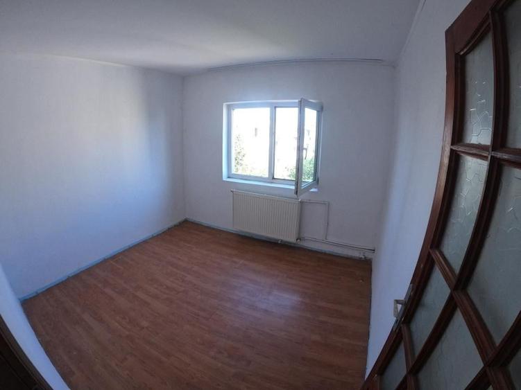 Tineretului, Giurgiu, apartament 3 camere, 67 mp, 2 balcoane - 2