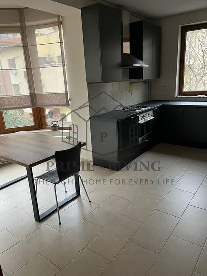 Apartament cu 4 camere decomandat, mobilat în Herăstrău