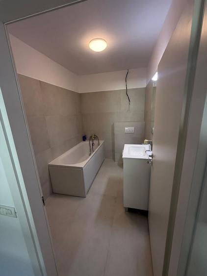Casă cu 5 camere cu Canalizare în Pipera