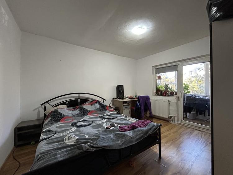 Apartament cu 4 camere decomandat, mobilat în Steaua