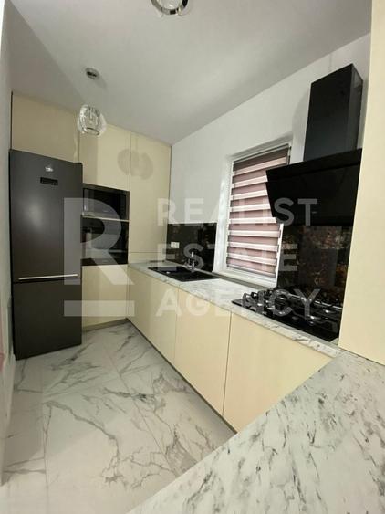 Apartament cu 2 camere decomandat, mobilat în Titan