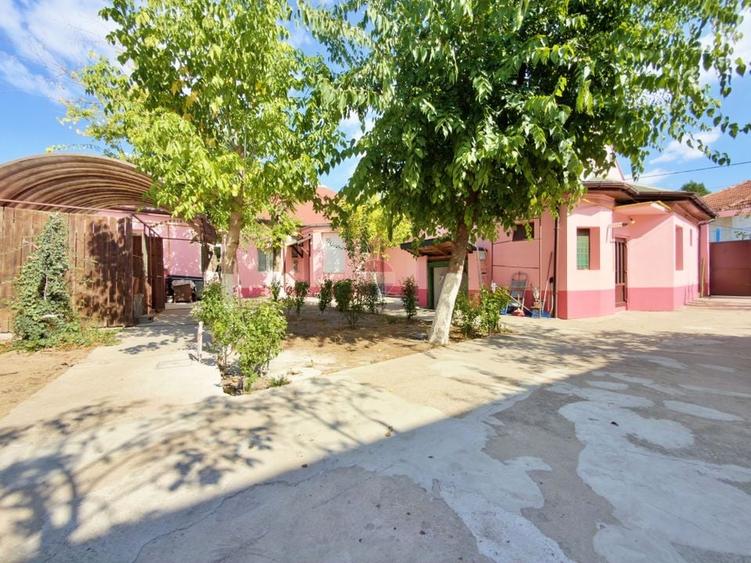 Casă individuală cu 5 camere cu Teren 760 Mp în Drăgășani