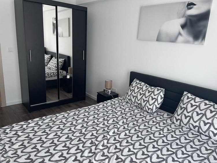 Apartament cu 3 camere decomandat, mobilat în Barbu Văcărescu