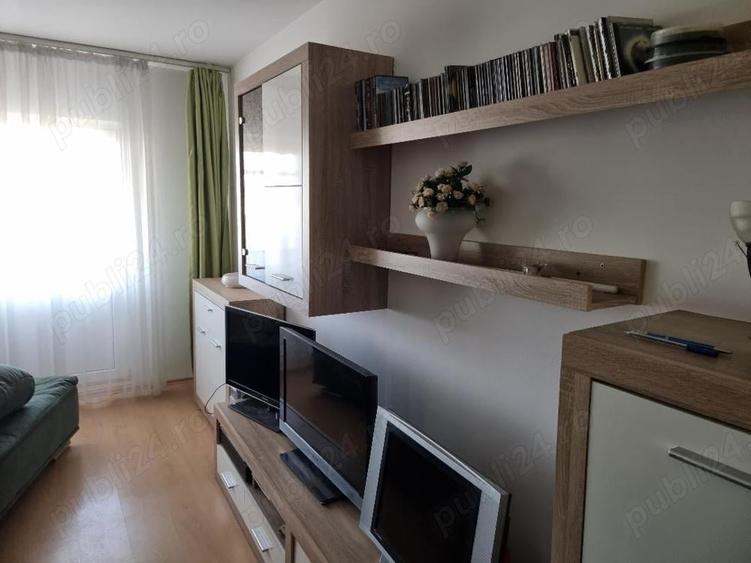 Apartament cu 3 camere în Nufărul