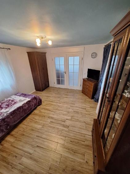 Casă cu 2 camere cu Teren 100 Mp în Central