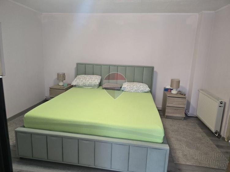 Casă cu 2 camere cu Teren 531 Mp în Central