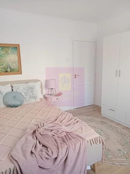 Apartament cu 3 camere decomandat în Panduri